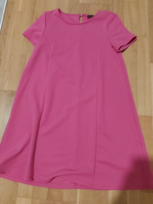 Różowa sukienka roz S