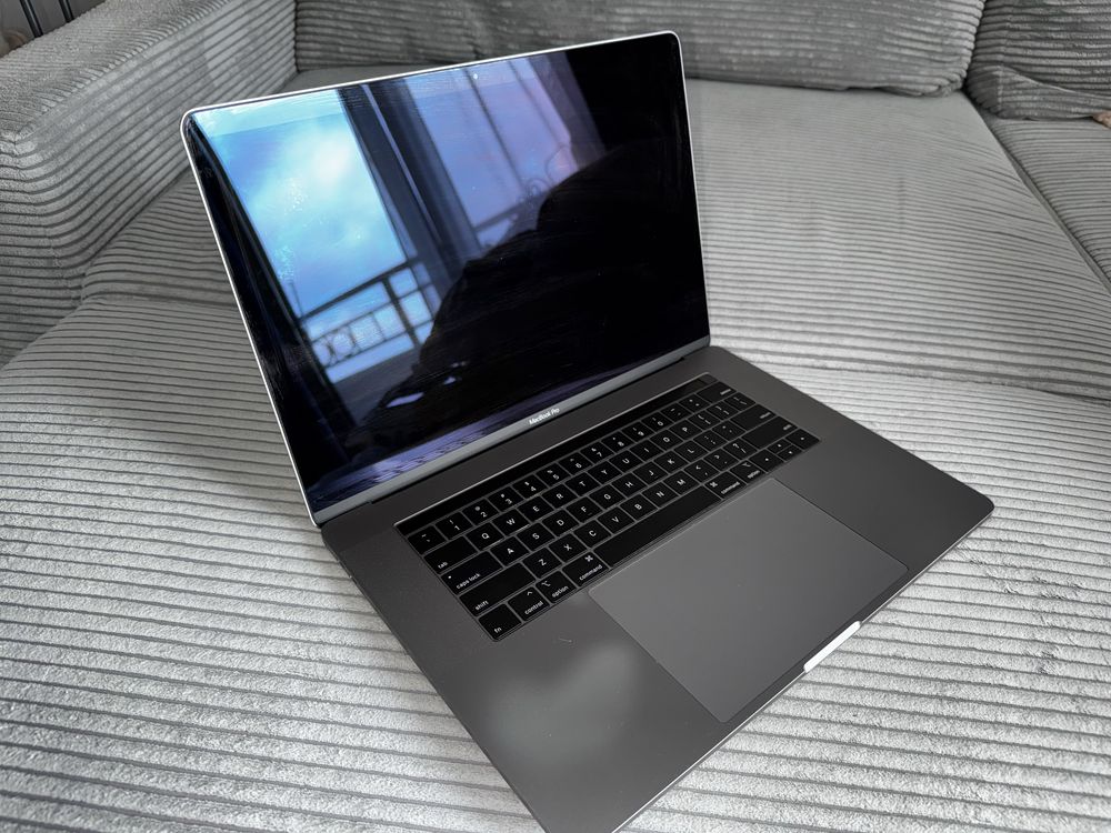 Macbook Pro 2018 i9 32gb/1tb