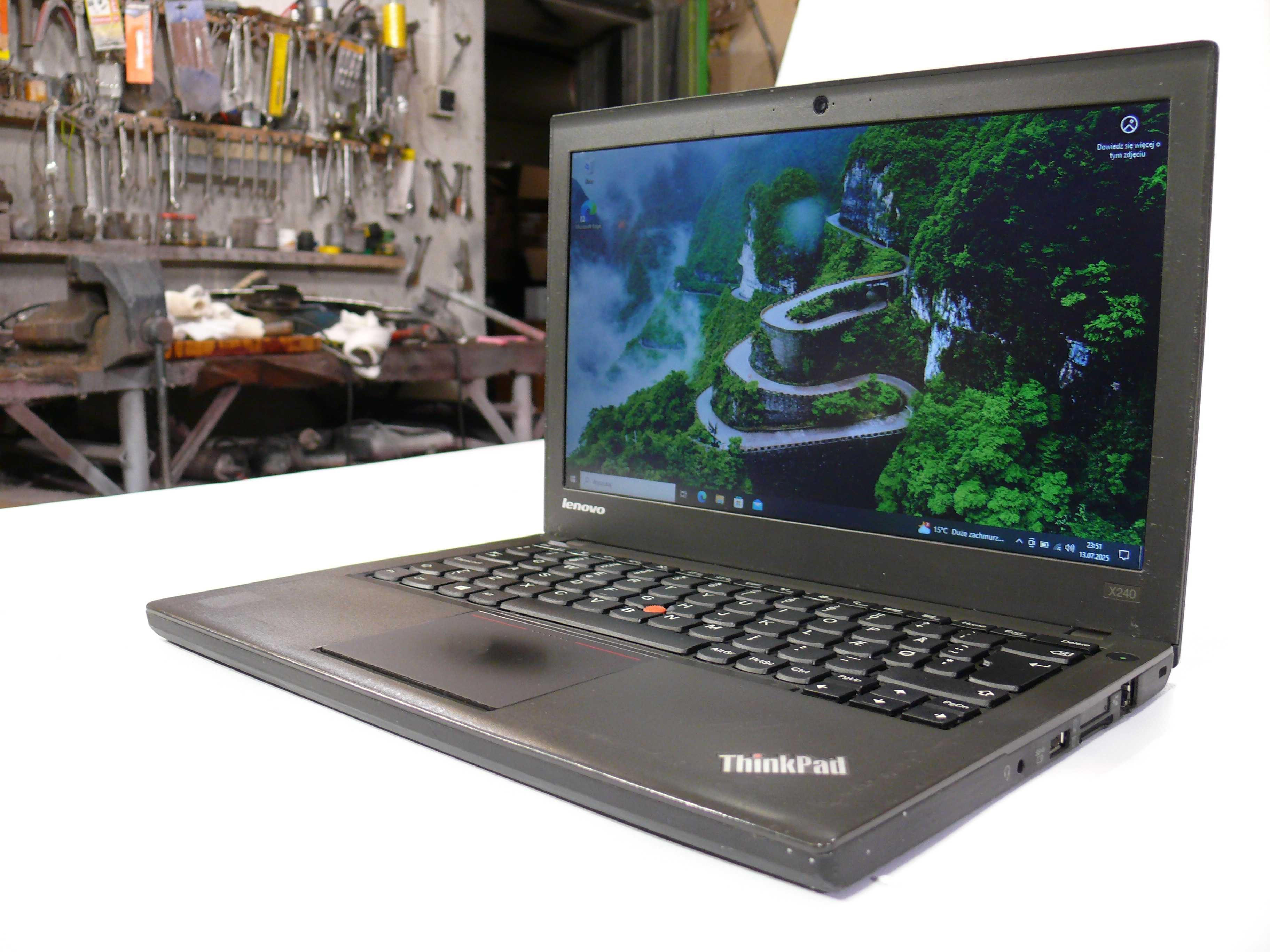Lenovo X240, dysk SSD, RAM 8GB, Core i3, matr. 1366x768.