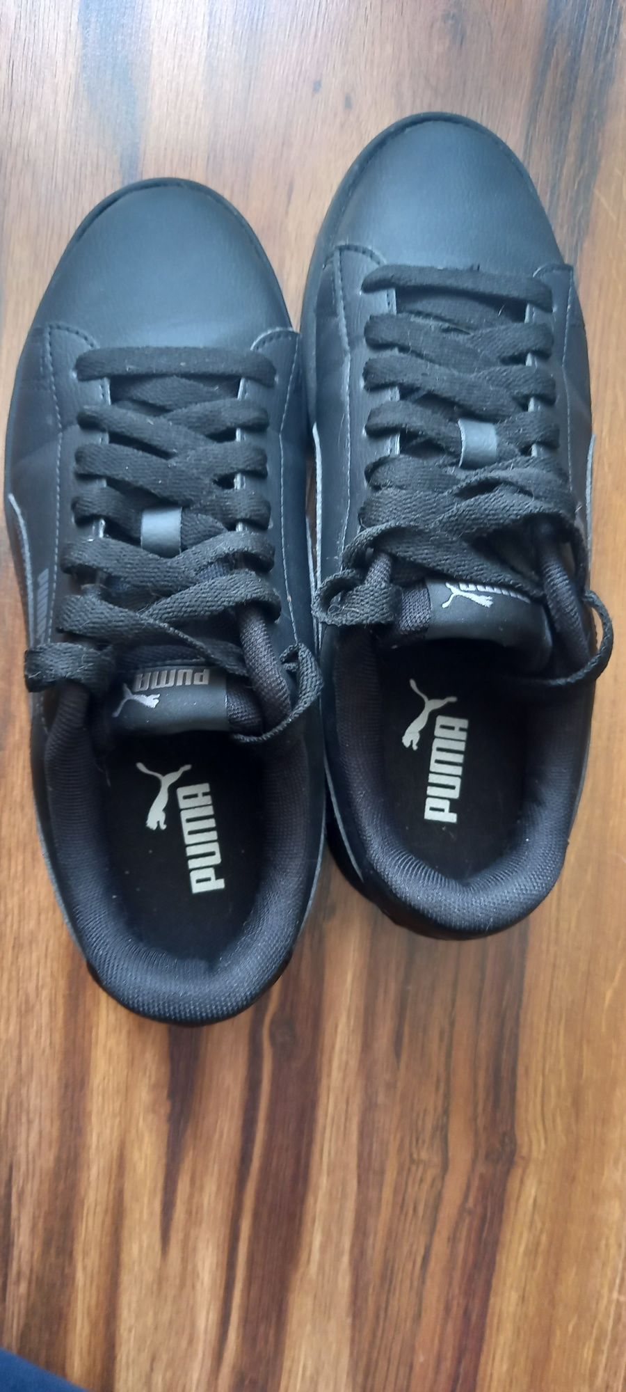 Buty chłopięce czarne PUMA 38. Jak nowe..