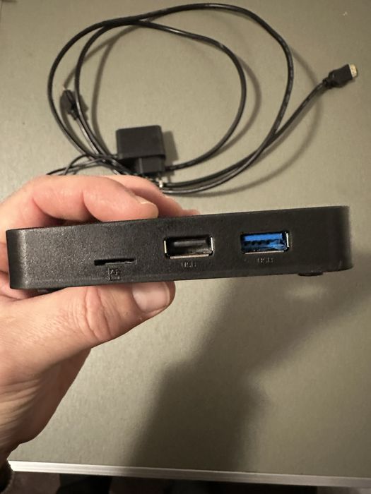 Продам Андроід смат-приставку Tanix W2 slimbox