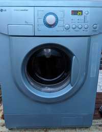 Продам стиральную машинку  автомат LG 5 килограмм