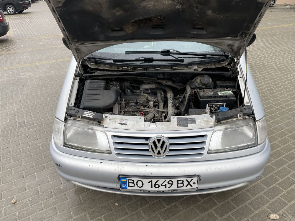 Sharan Volkswagen дизель 1.9