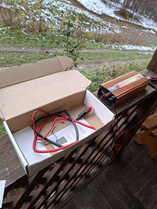 Автомобільний перетворювач напруги 12V-220V Power Inverter, потужністю