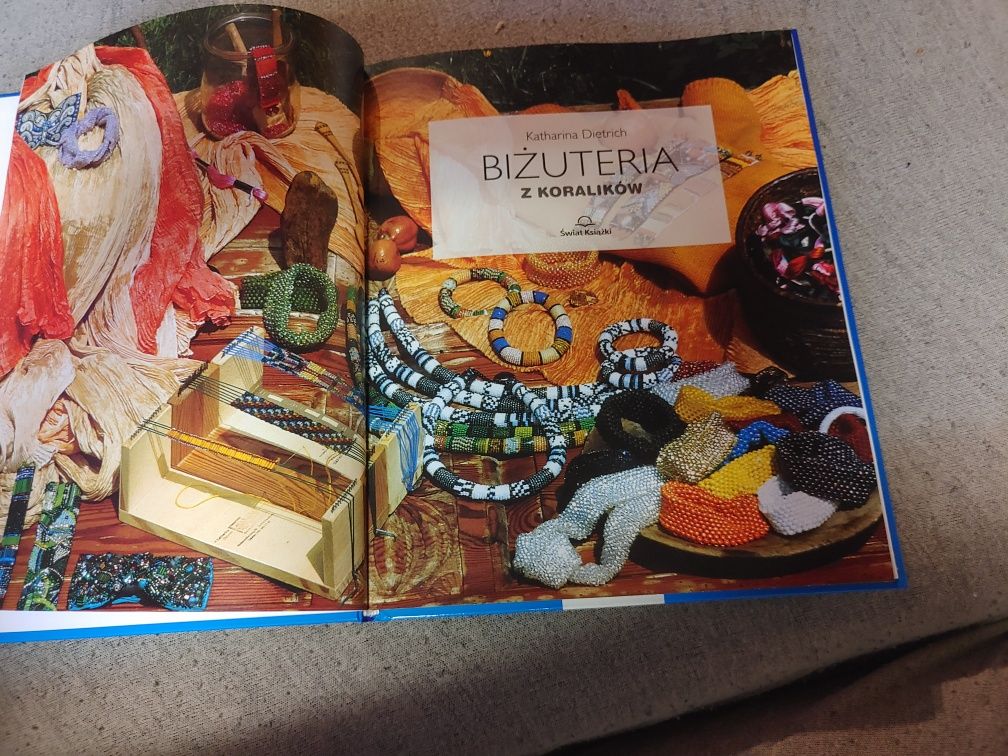 Bizuteria z koralikow