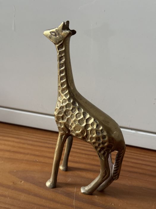 Żyrafa - mosiężna figurka idealna na prezent