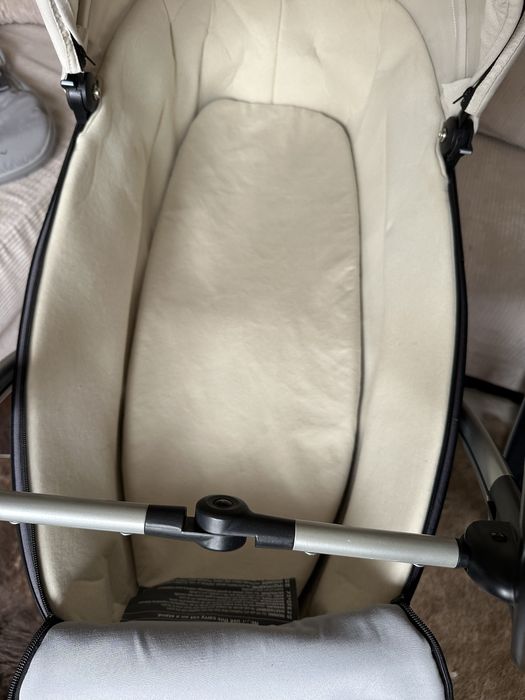 Новая люлька + адаптер quinny moodd buzz zapp cosi addora nova