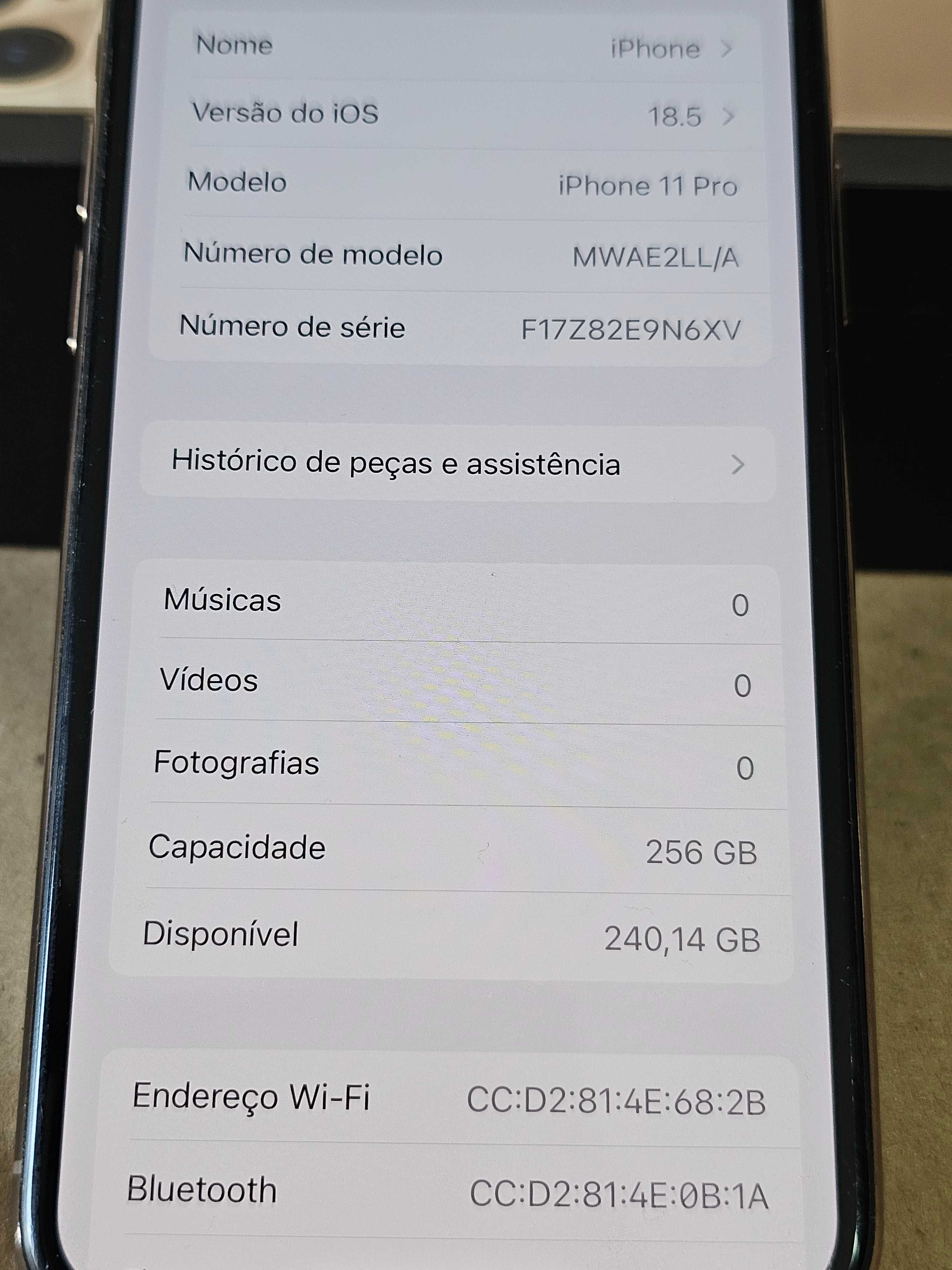 Iphone 11Pro 256gb. 74% Bateria. Muito bom.