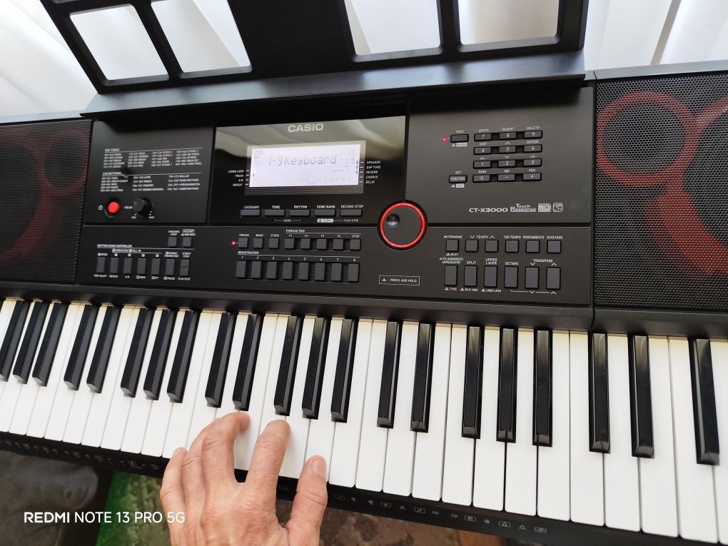 Синтезатор CASIO CT-X3000 + стійка, все працює