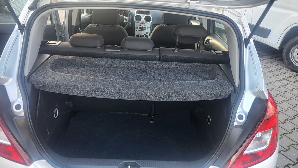 Opel Corsa 1,2 16v z Niemiec super stan