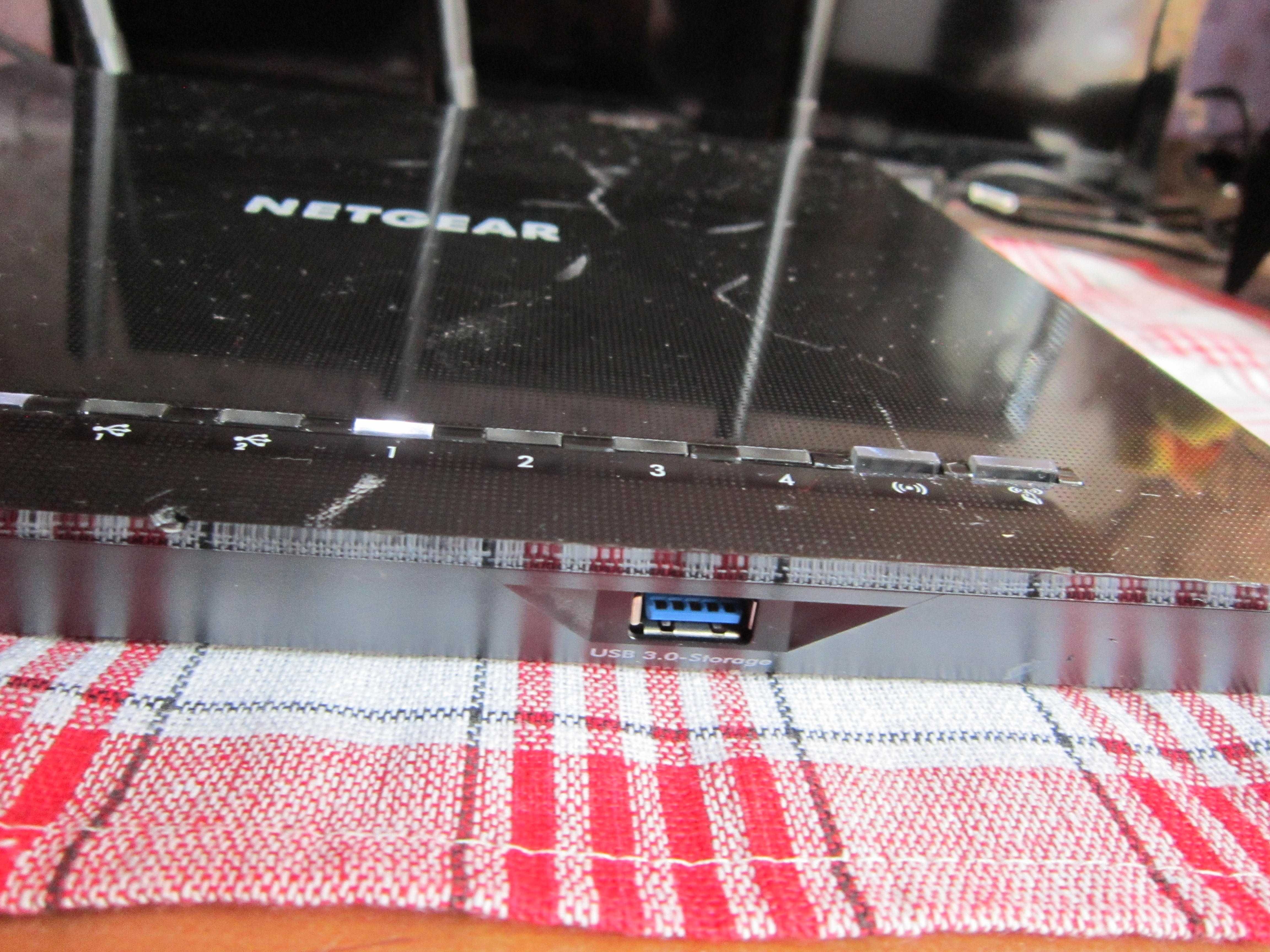 Router Netgear R6400 v2 AC1750 z zasilaczem w komplecie