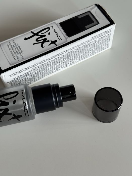 MAC Fix+ Alcohol-Free Multitasking Setting Spray