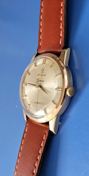 Omega Genève Ref. 121.019 cal.269 80microns