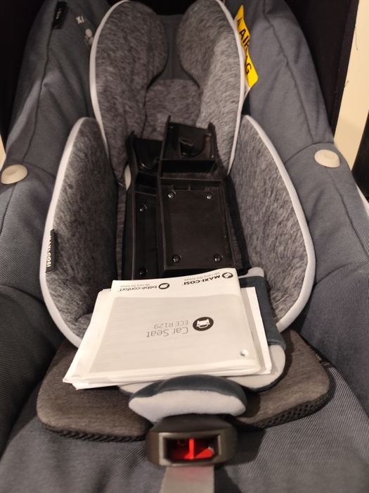 Fotelik samochodowy Maxi Cosi Pebble Pro z bazą