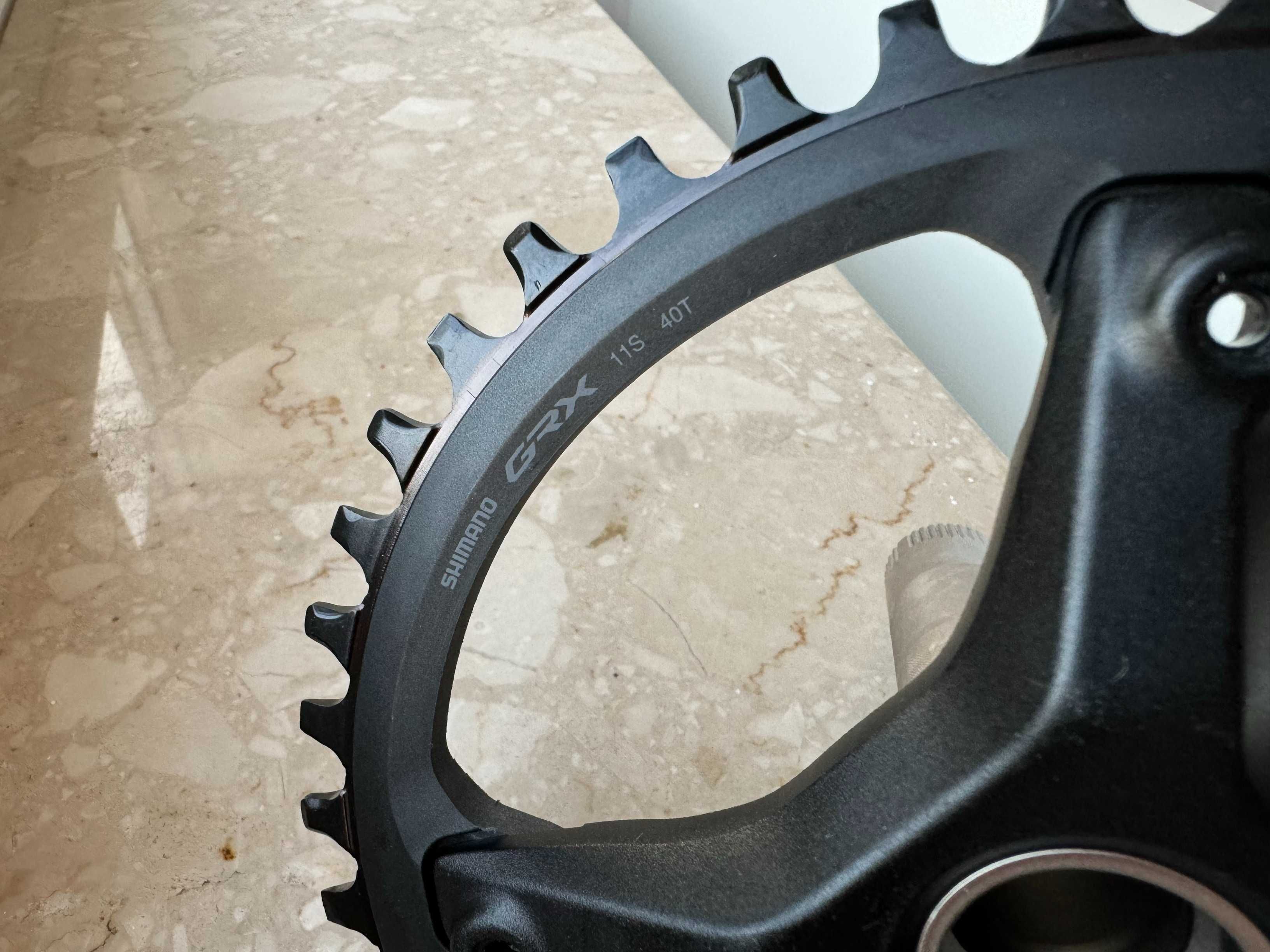NOWY Mechanizm korbowy / Korba SHIMANO GRX FC-RX600 NW 11S 40T 175 mm