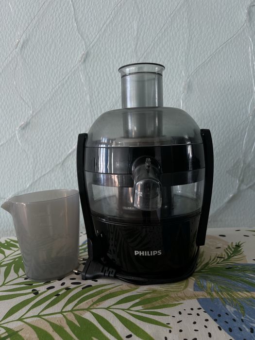 Соковижималка Philips HR1832/02