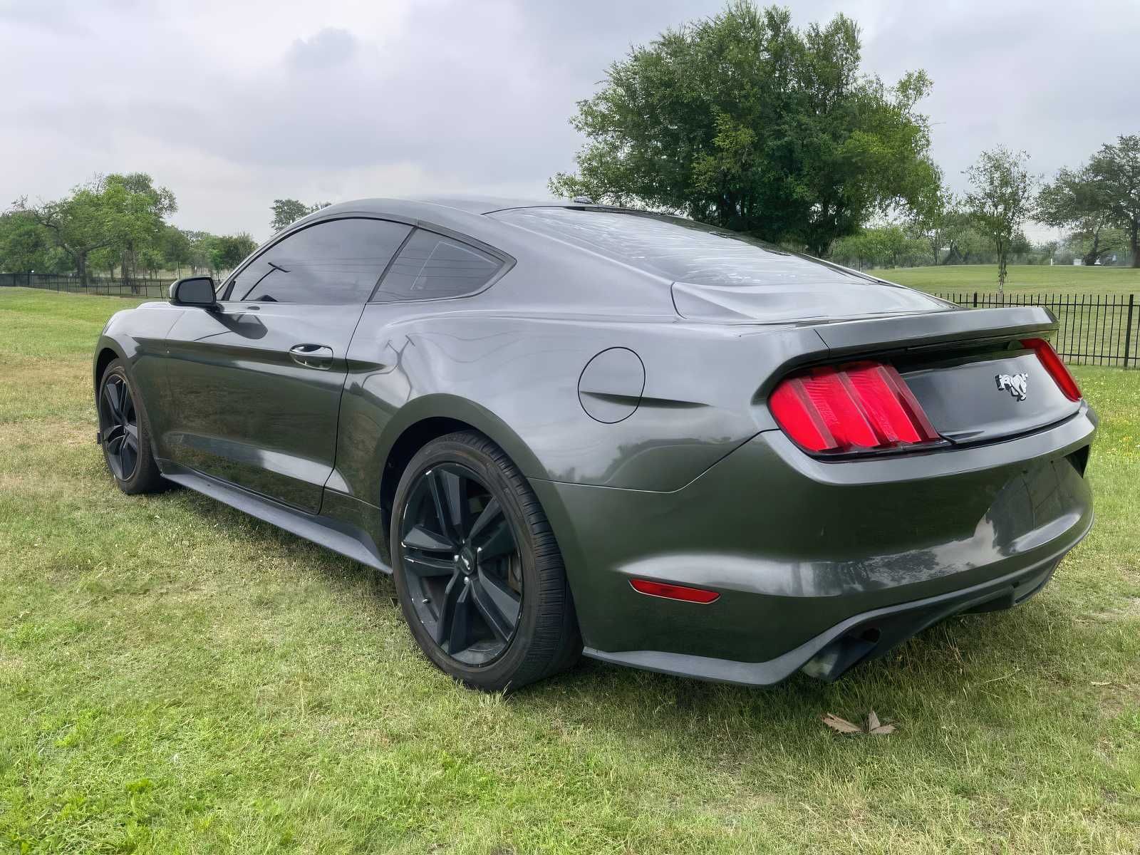 2016 Ford Mustang EcoBoost Premium