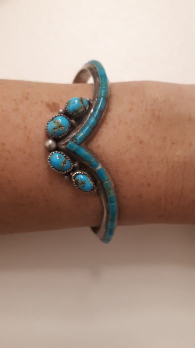 Bransoleta srebrna Navajo z turkusami