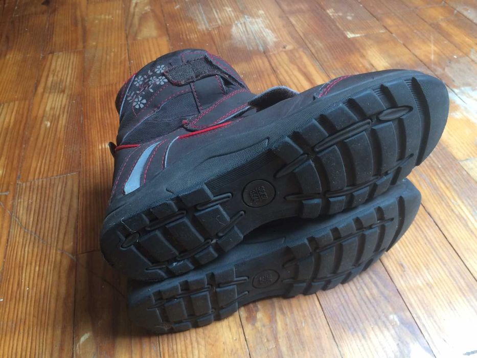 Botas de Inverno para Criança e bom estado