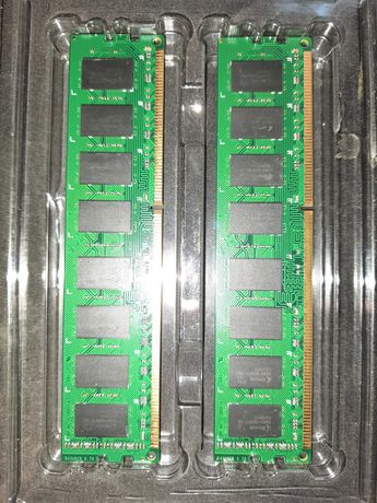 DDR3-1333 2x1Gb OCZ Gold