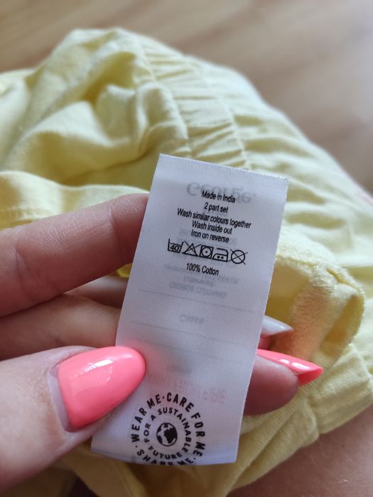 Letni kombinezon krótki dziewczęcy świnka Peppa rozmiar 86