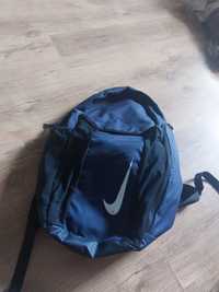 Oferta do 6 maja Duzy plecak Nike 30l