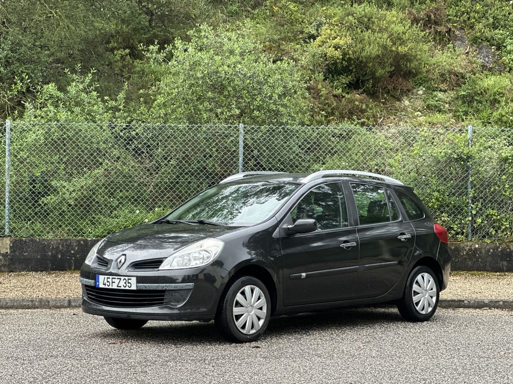 Renault Clio Break 1.2 - 64,77€ P/mês