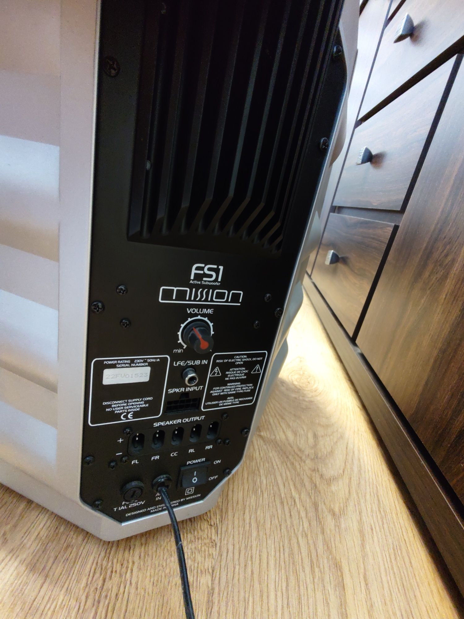 Denon AVR-M330 DTS mini zestaw z subwooferem i głośnikami 5.1