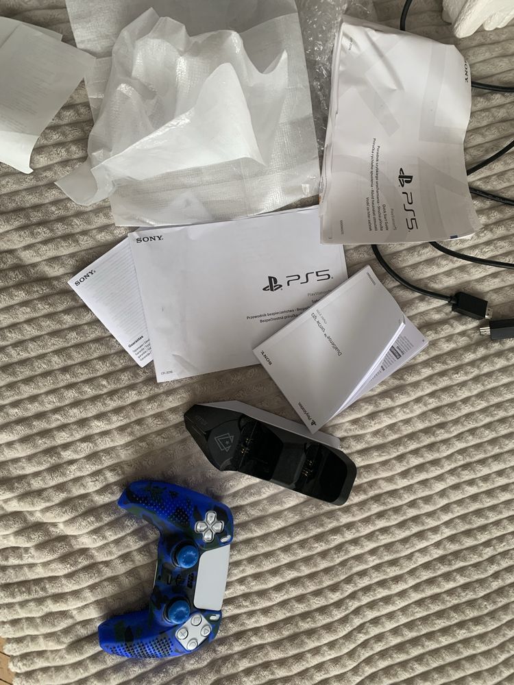 Sony playstation 5 slim з аккаунтом іграми, зарядною станцією