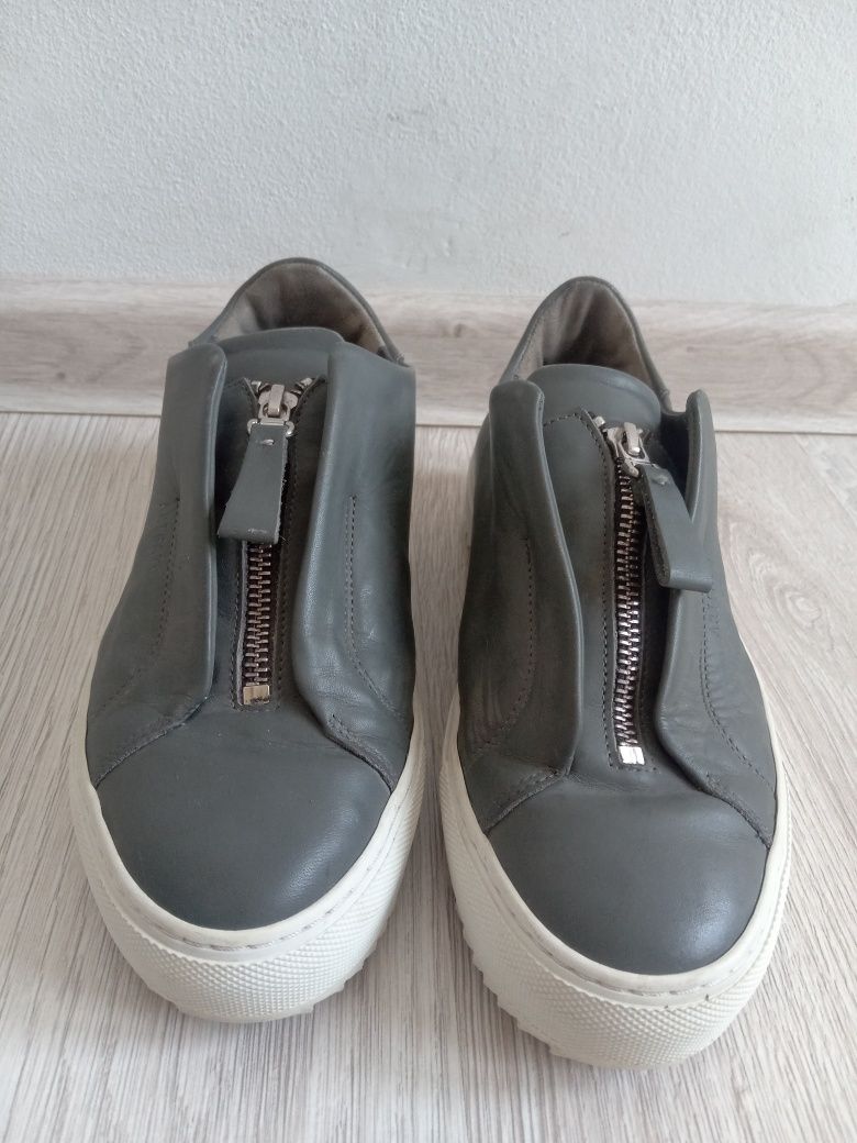 Axel Arigato sneakersy 37