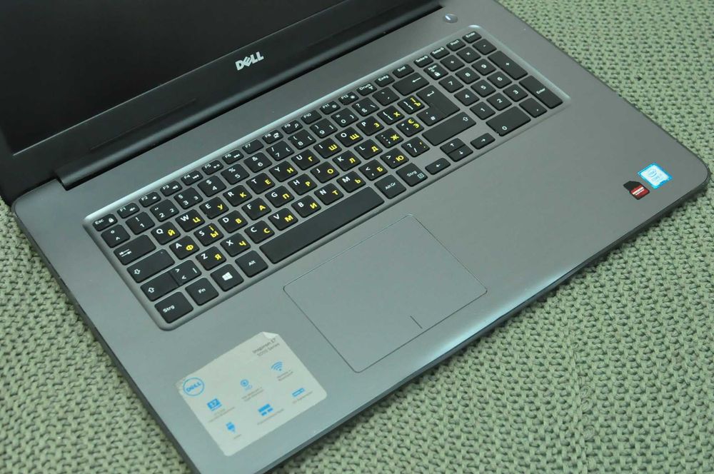 Игровой Ноутбук Dell 17p32  (Core i7/ 8Gb/1000Gb /Radeon -2Gb)