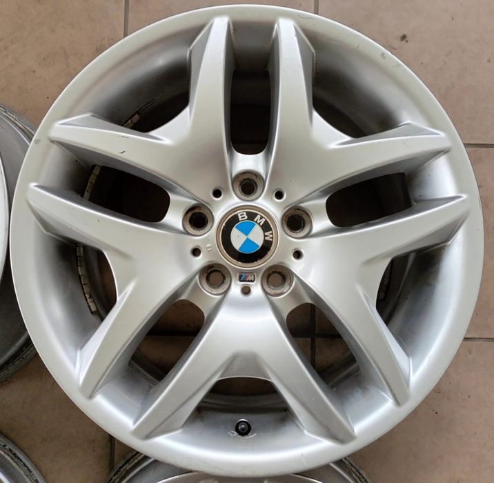 Felgi aluminiowe BMW M-Pakiet X1 E84 F48 X3 E83 F25 X4 F2618 cali 5x12