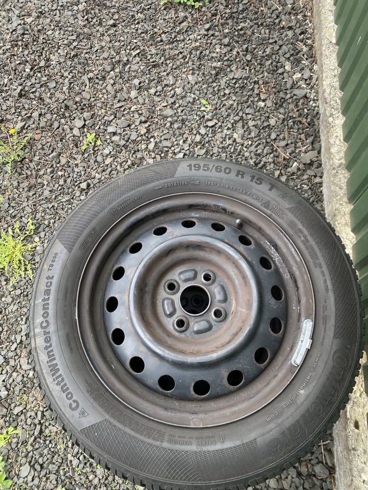 Диски з шинами 195/60/r 15 Cotinental