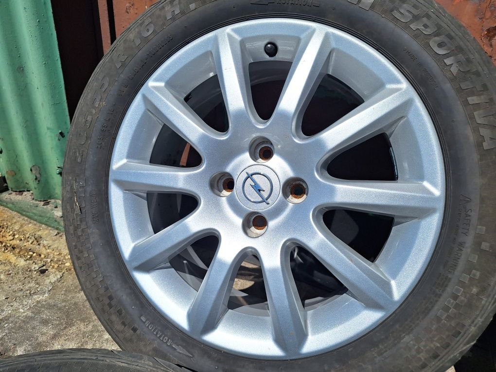 Jak nowe alufelgi 4x100 16 ET37 OPEL Astra H Corsa Meriva koła felgi
