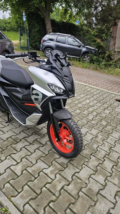 Aprilia SR GT 125  rama