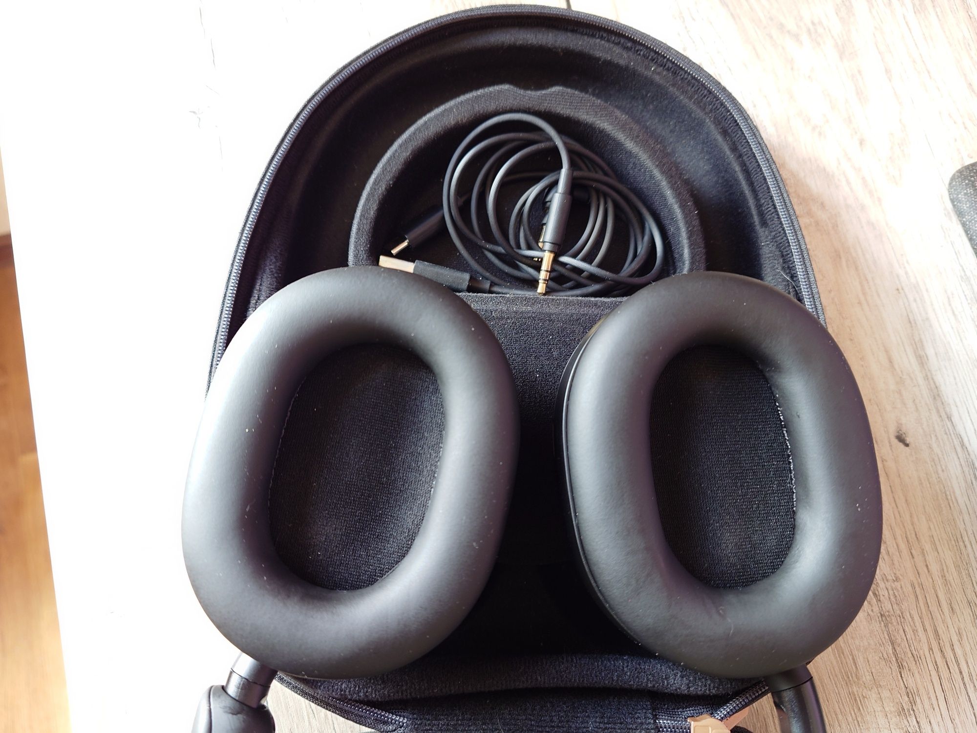 Sony WH-1000XM5 бездротові навушники