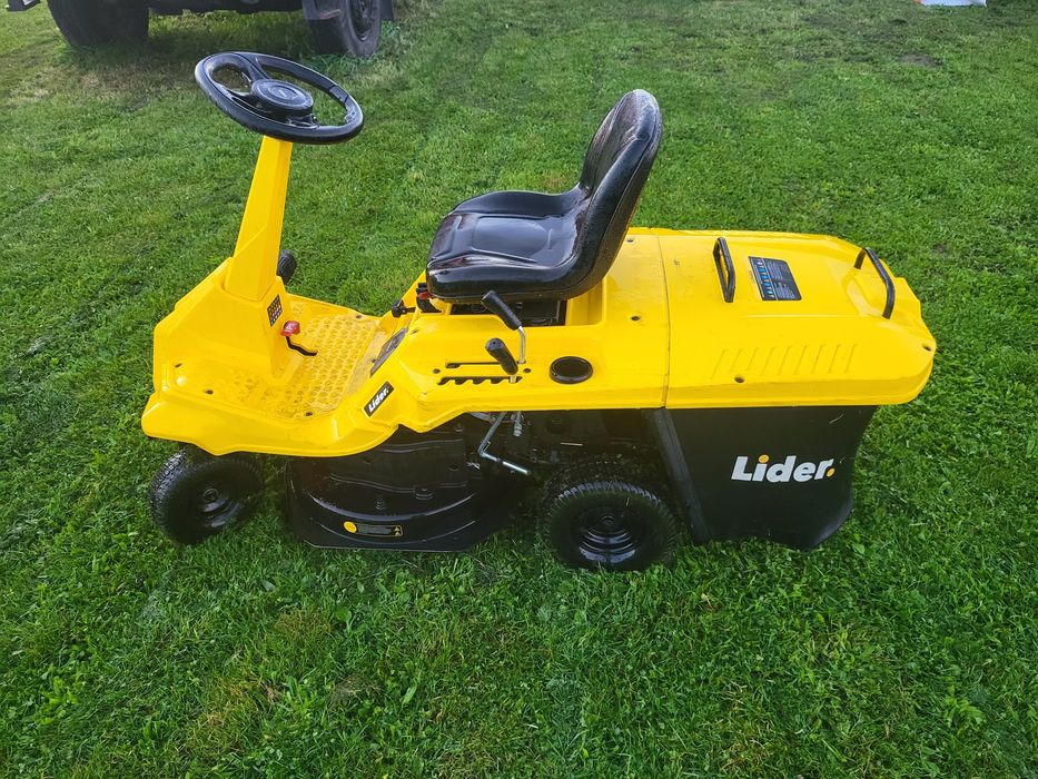 Traktorek kosiarka spalinowa Lider DR61D224 mały zwrotny 61cm