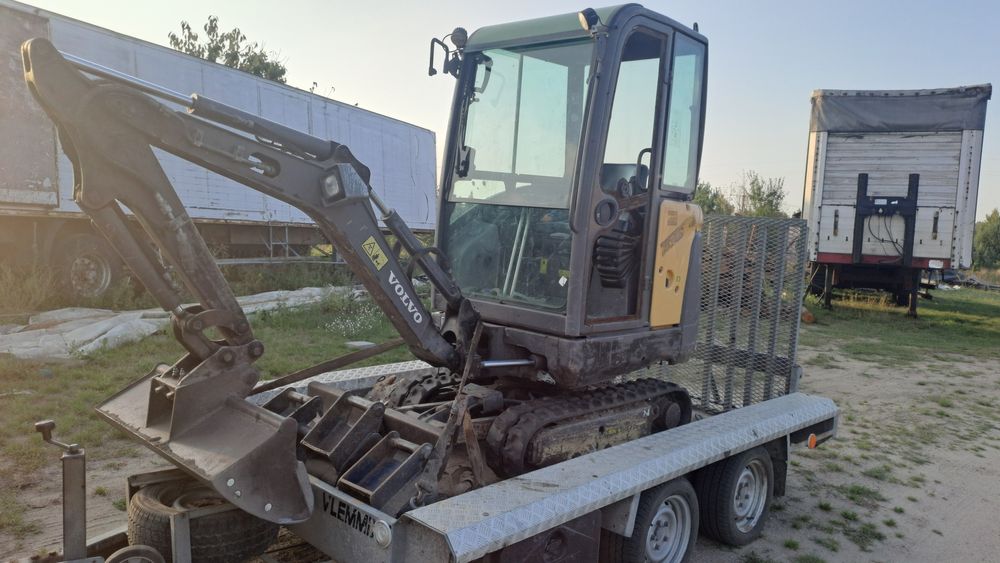 Minikoparka volvo ec 17 c