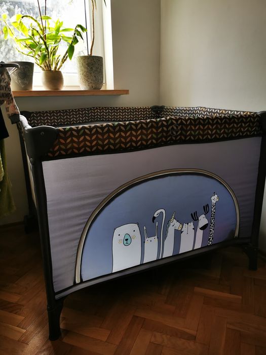 Kojec Lionelo szary kółka Lenę