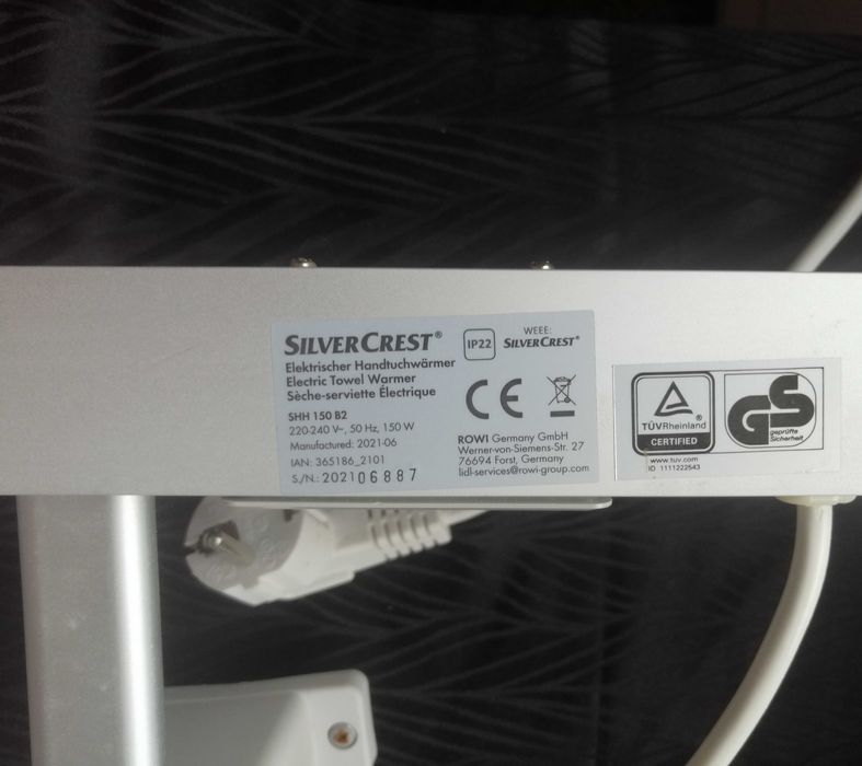 Electric towel warmer - aquecedor de toalhas eléctrico