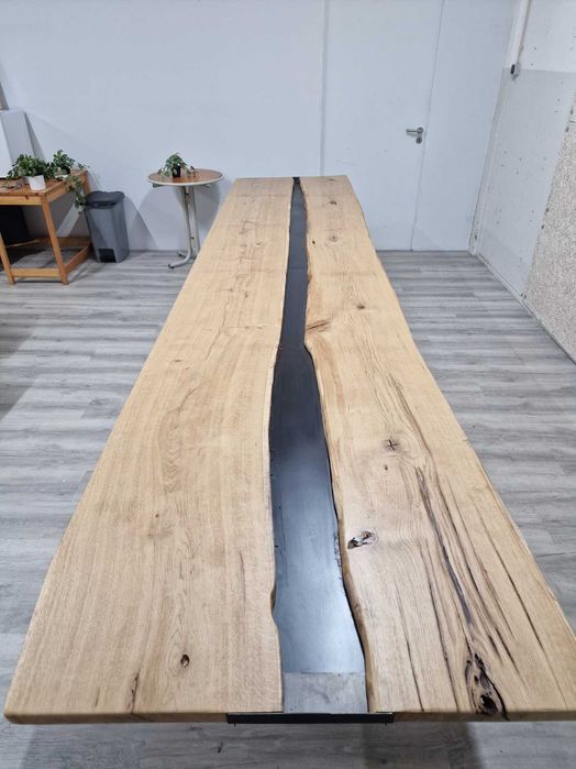 Mesas de Jantar Rústica em Carvalho Maciço com Estrutura Metálica – 4m