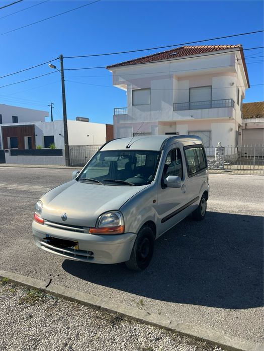 5 lugares + carga impecavel