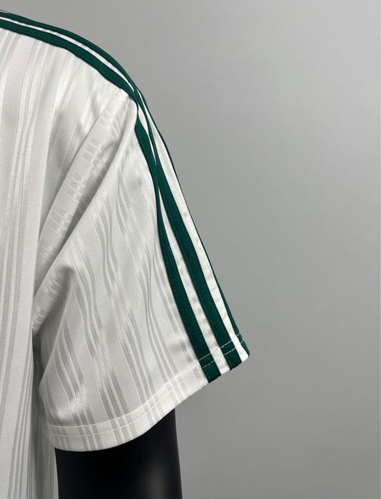 Adidas X Oasis 25