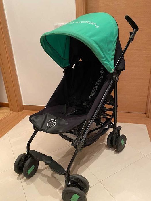 Carrinho passeio Pliko Mini Momodesign - Preto/verde (como novo)