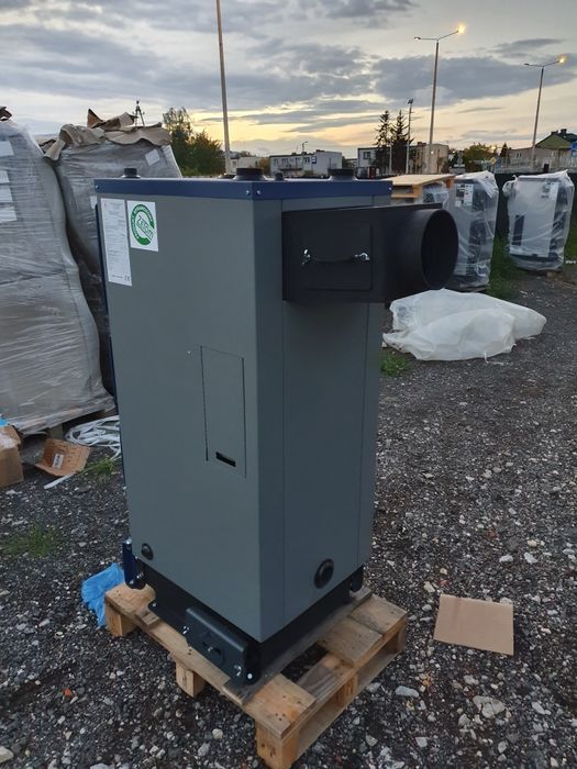 Kocioł zasypowy 18 kw 5 Klasa firmy Dworek
