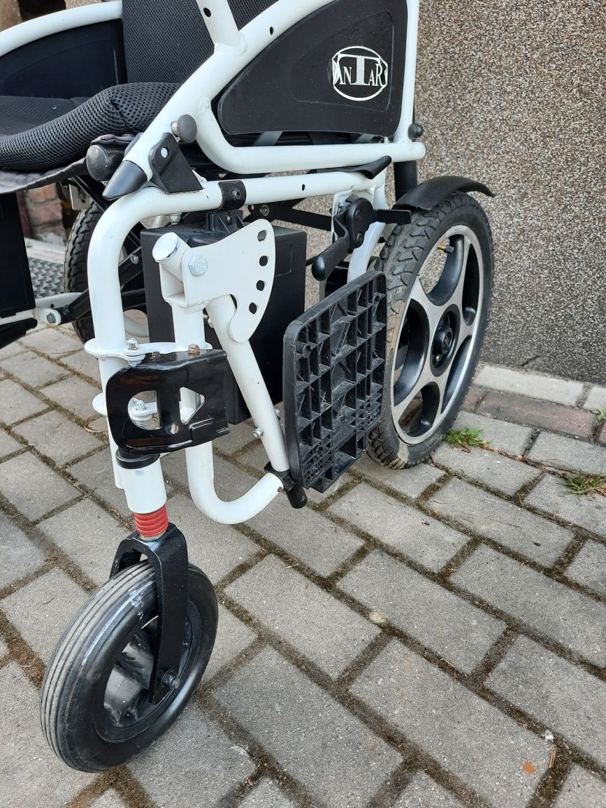 Wózek inwalidzki elektryczny Antar AT52313
