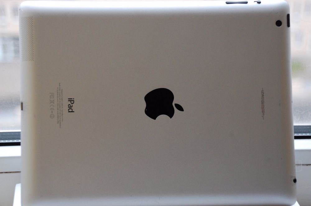 Планшет Apple iPad 4th Gen, Wi-Fi, 9.7экран , цвет  - Black