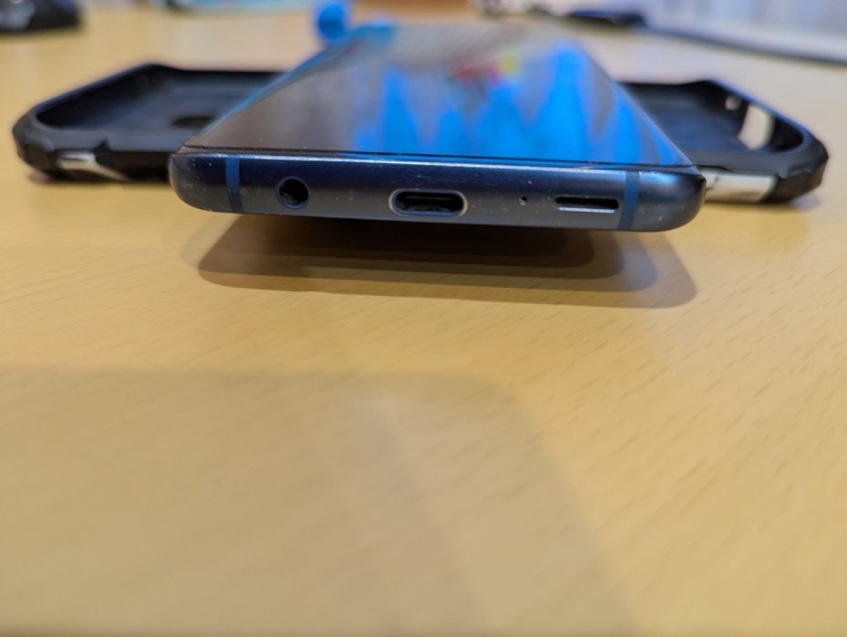 Продам Samsung s9+