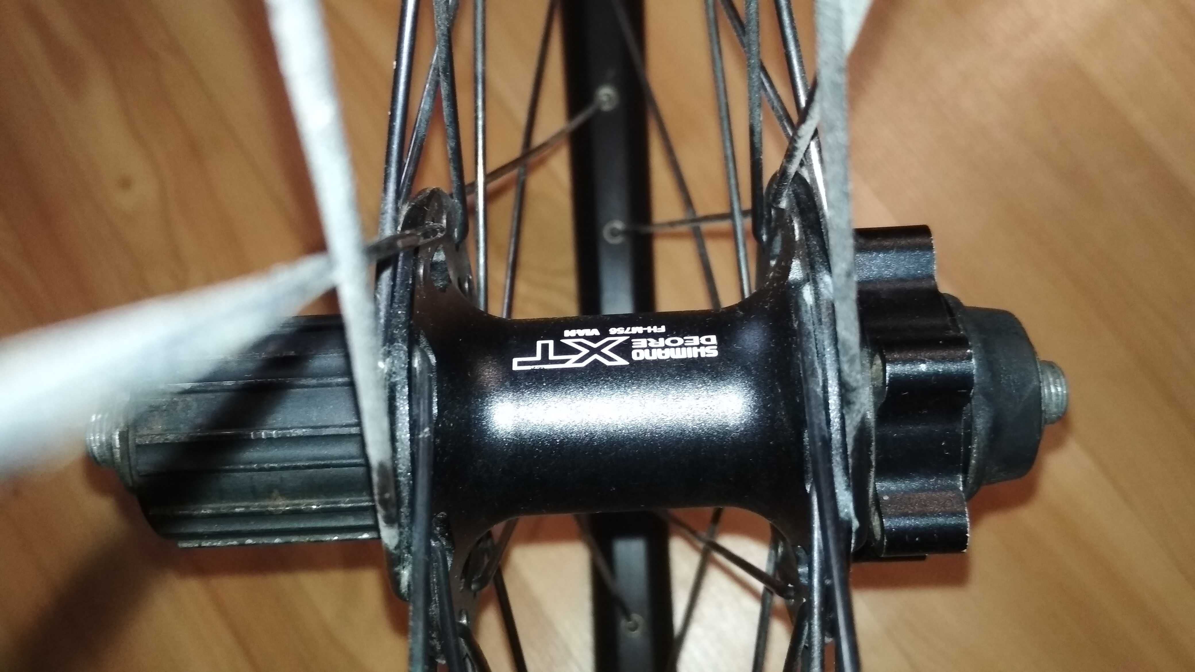 Втулка задняя Shimano Deore XT FH-M756 32 отверстия под диск