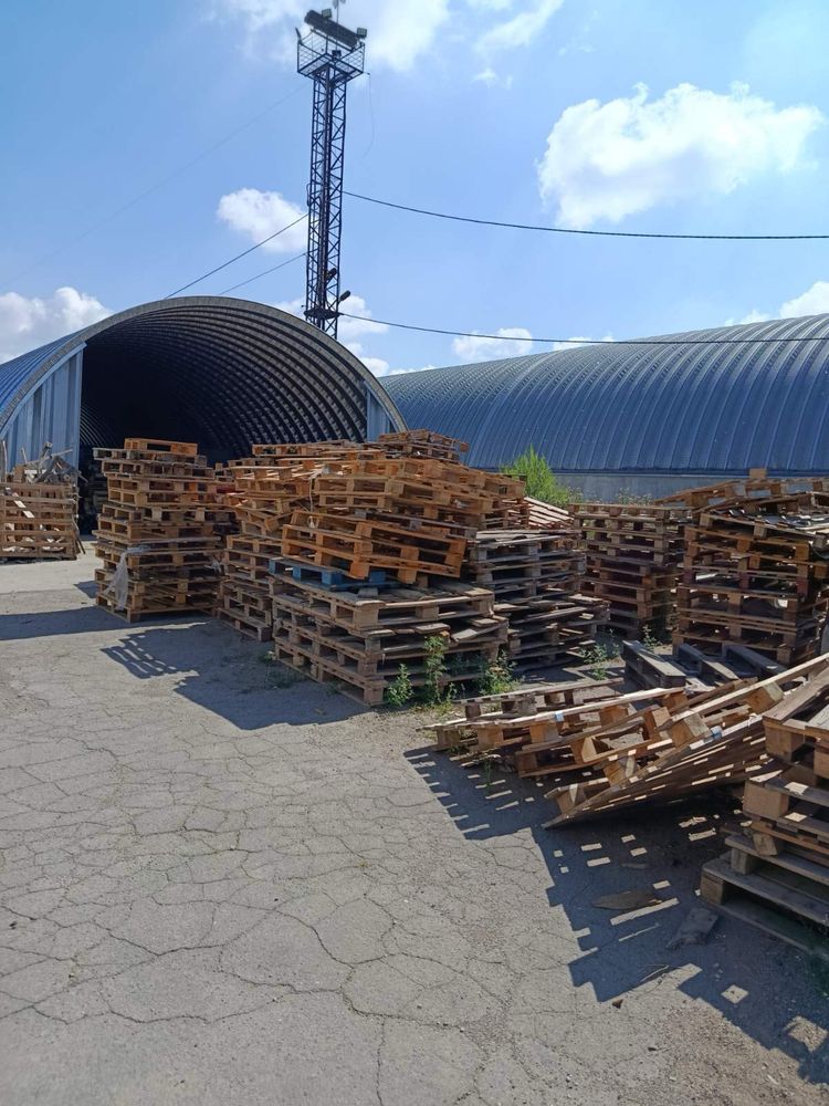 Поддоны б/у(1м*1,2м)